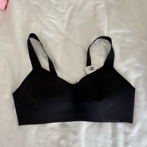 lululemon athletica Women's Black Seamless Wireless Bra 36C